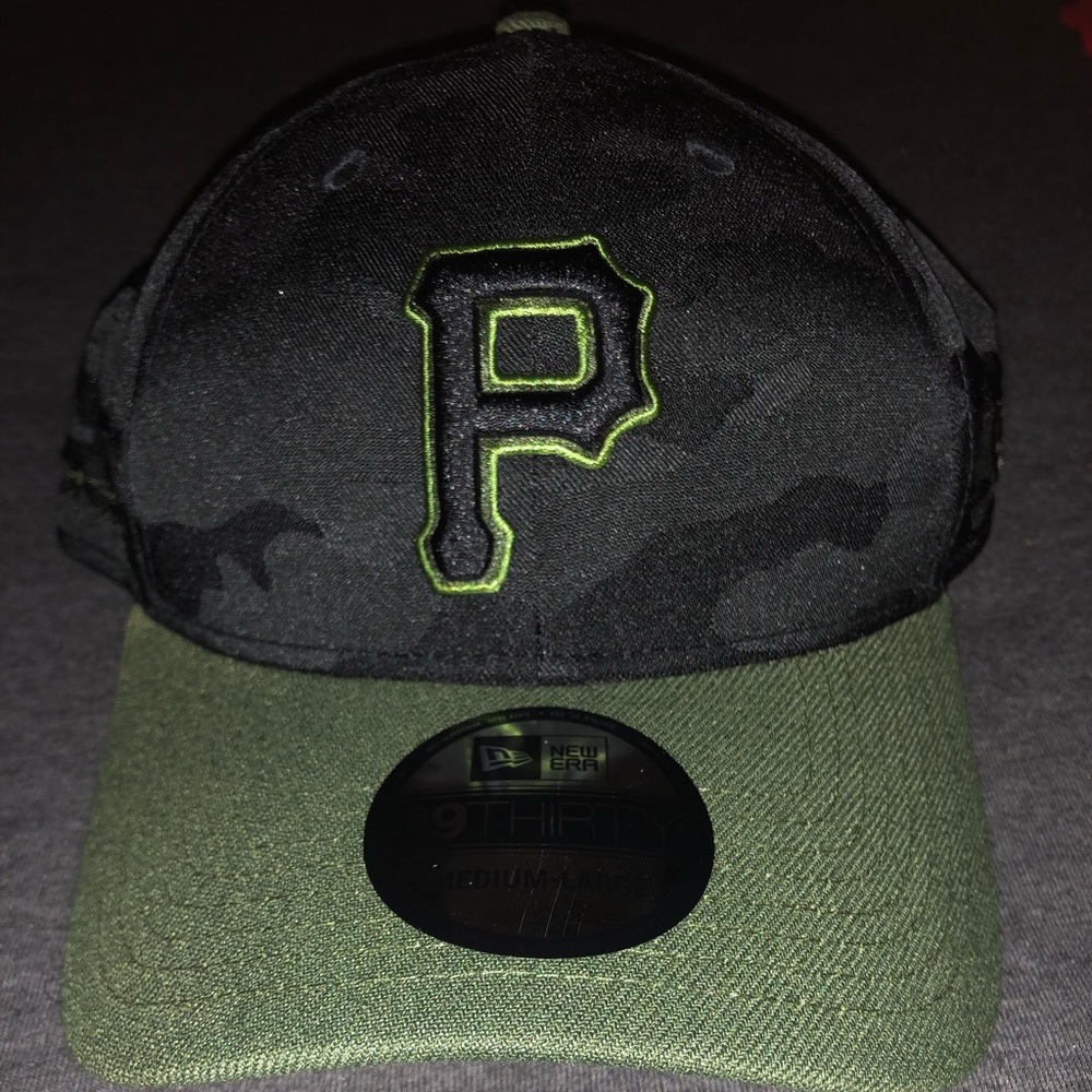 Pittsburgh Pirates New Era 2018 Memorial Day hat (M/L)